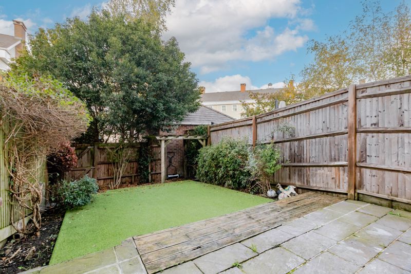 IVY GATE- click for photo gallery